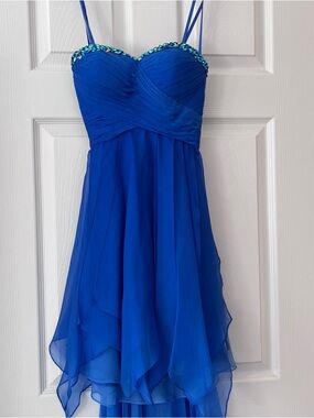 Prom dress🩷 Gorgeous La Femme strapless dress.